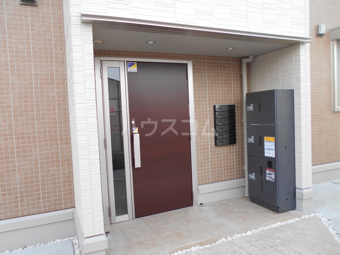 16/25 エントランス