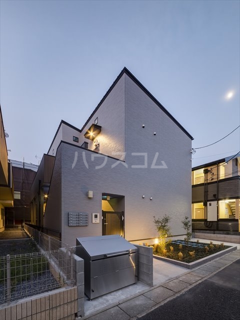 14/23 エントランス