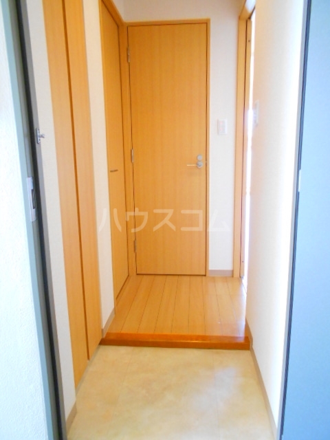 13/30 玄関