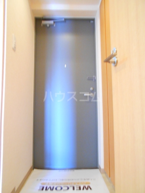 14/30 玄関