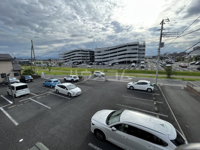26/30 駐車場