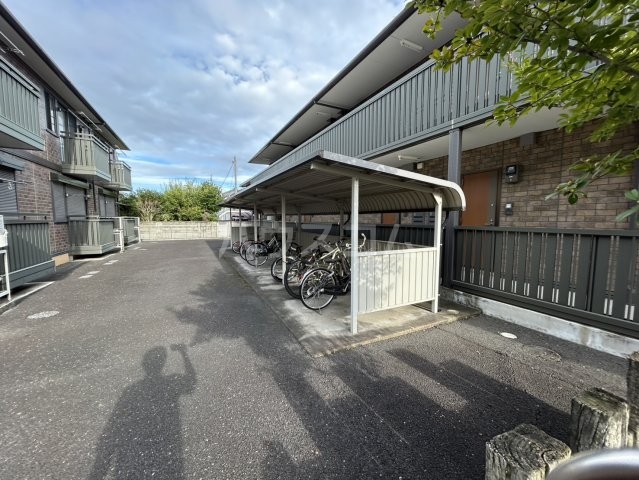 27/30 駐車場