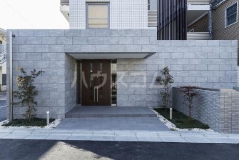 2/5 エントランス