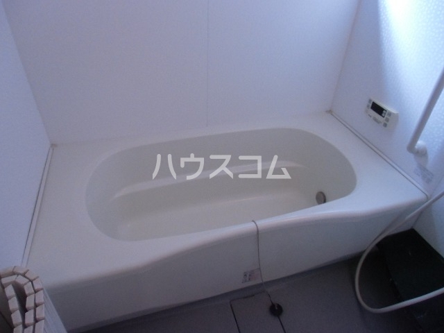13/30 浴室