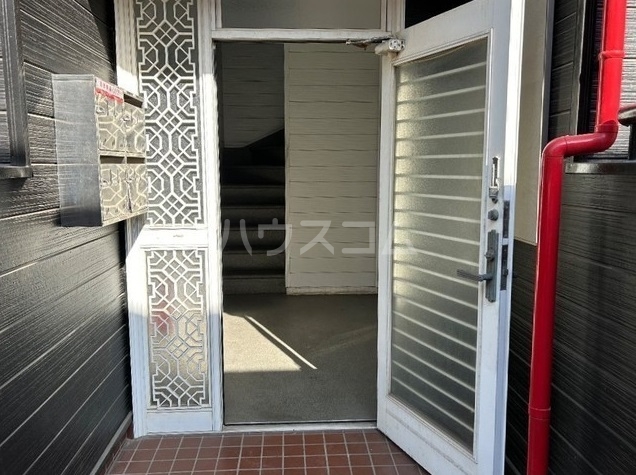 20/28 エントランス