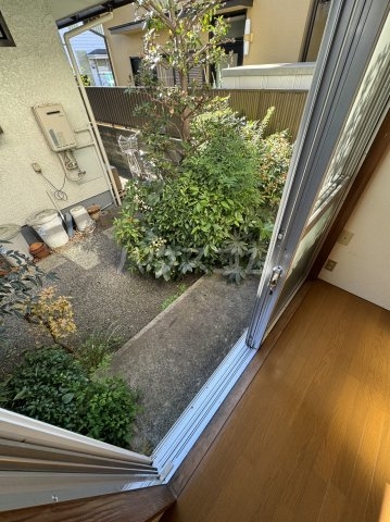 23/30 バルコニー