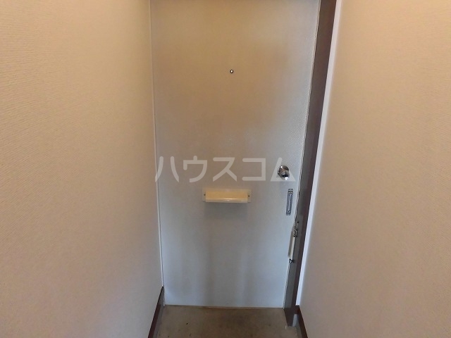 13/30 玄関