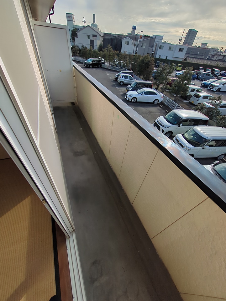 15/23 バルコニー