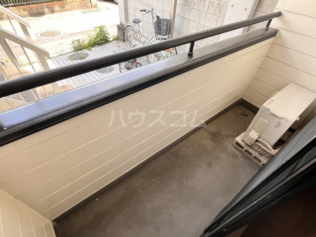 20/27 バルコニー