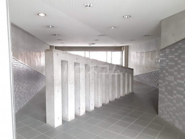 22/30 エントランス