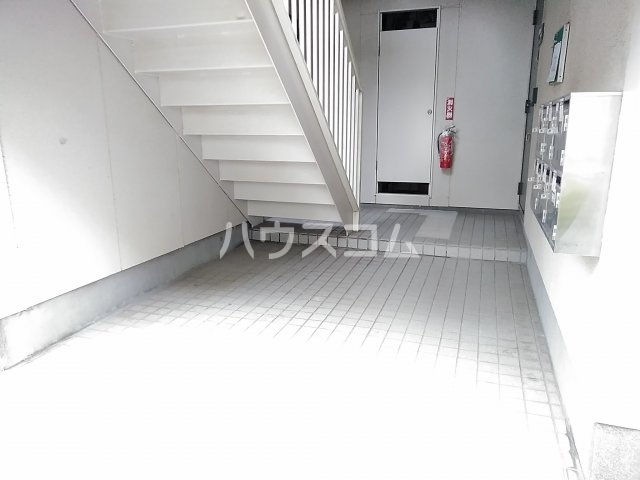 20/28 エントランス