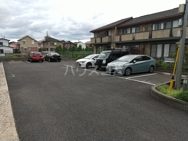 18/21 駐車場