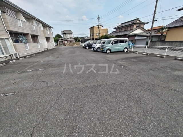 13/15 駐車場