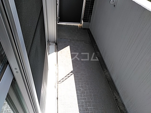 16/27 バルコニー