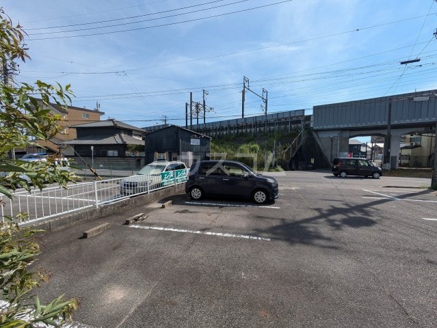 19/22 駐車場