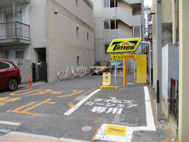 22/25 駐車場