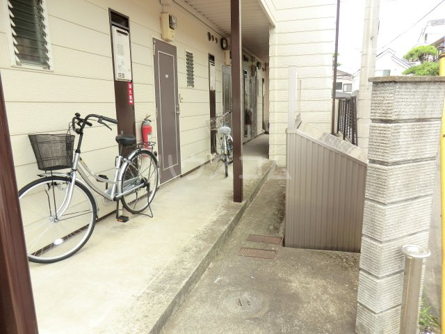 16/22 エントランス