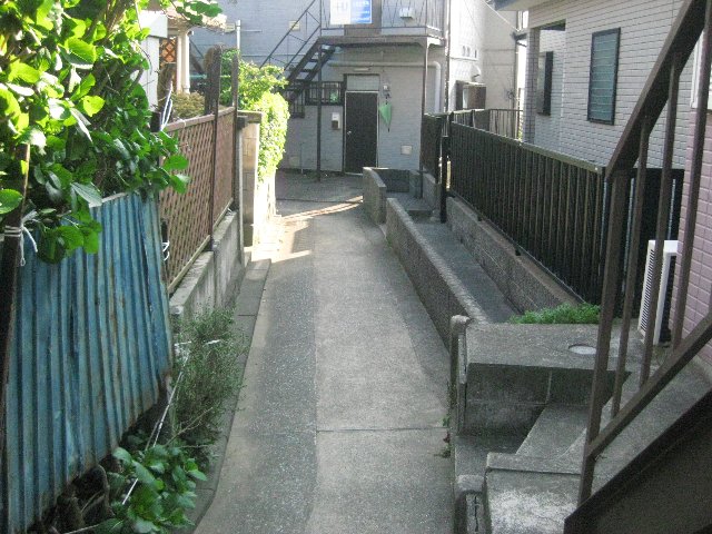 18/26 エントランス