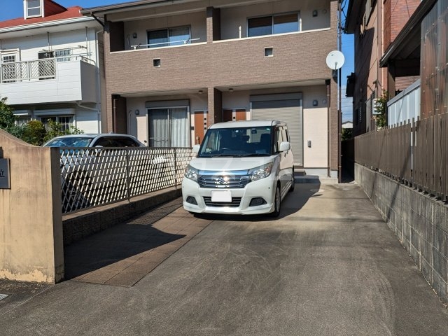 25/30 駐車場
