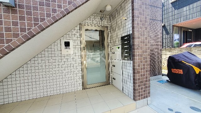 19/22 エントランス