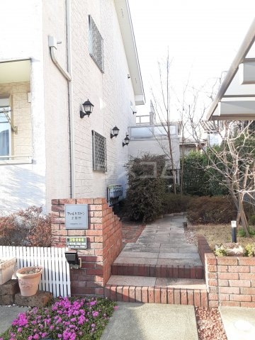 29/30 エントランス