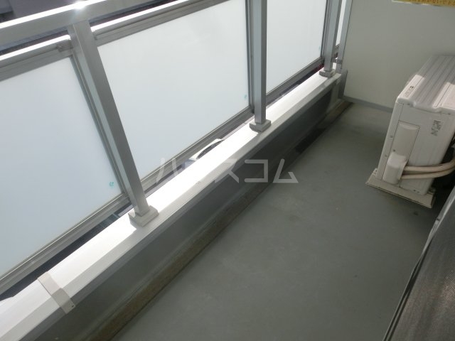 19/30 バルコニー