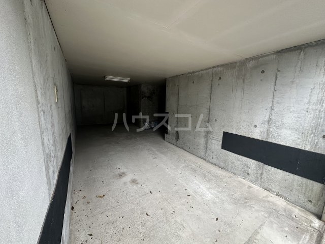 28/30 駐車場