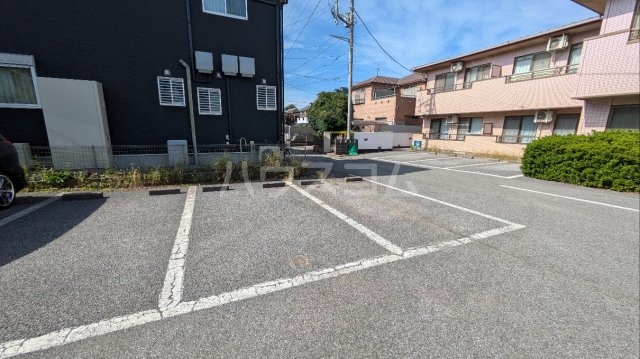 22/30 駐車場