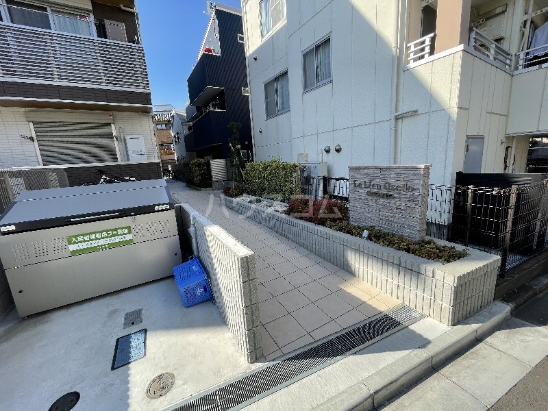 2/11 エントランス