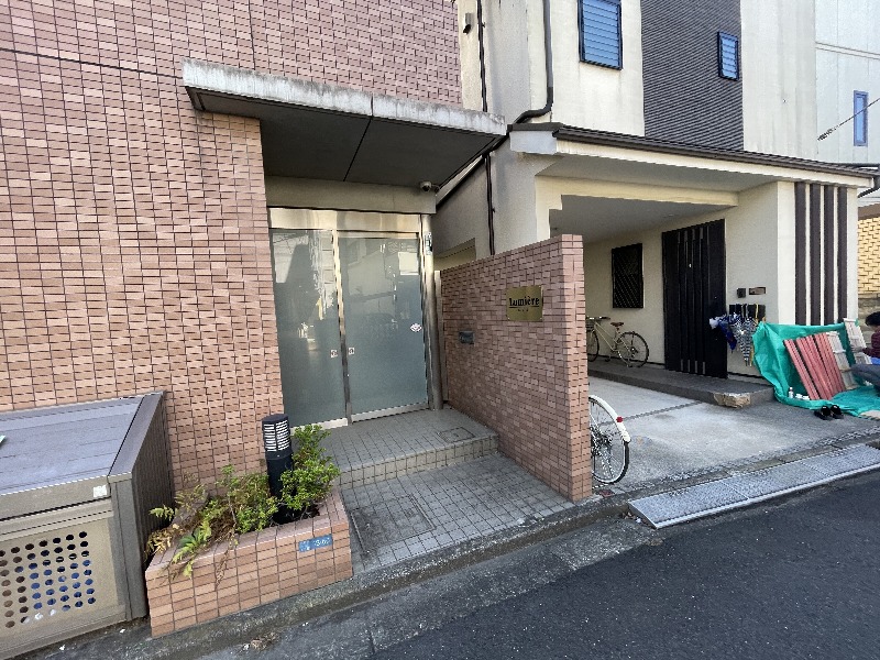 3/5 エントランス