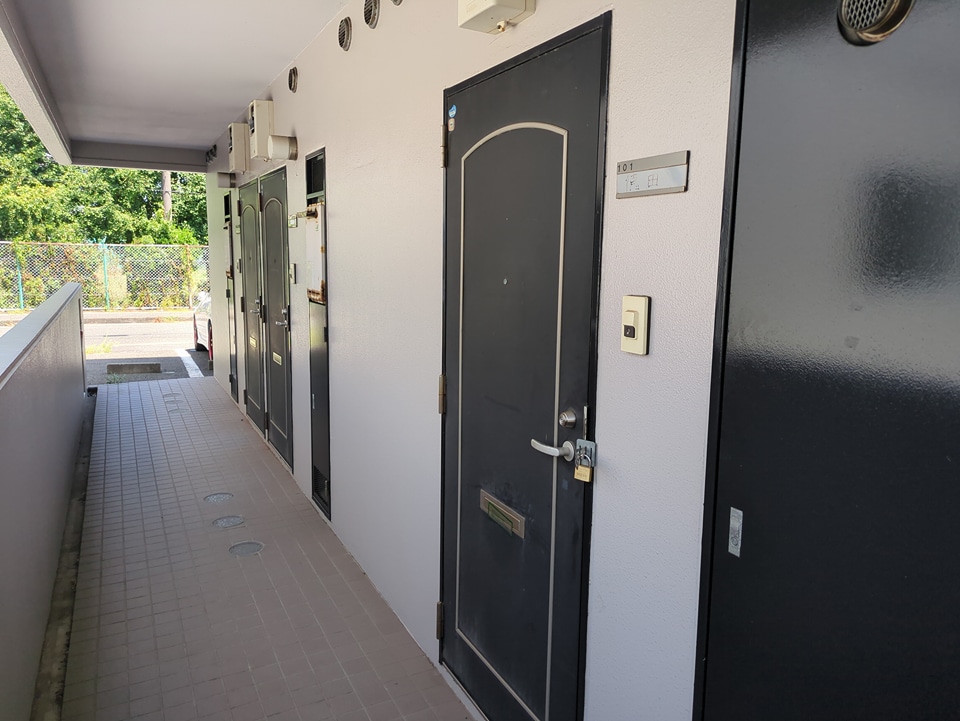 18/29 エントランス