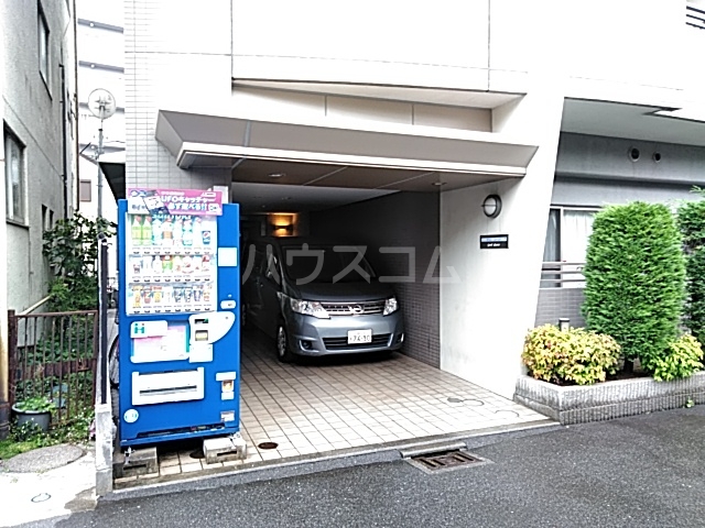 21/29 エントランス