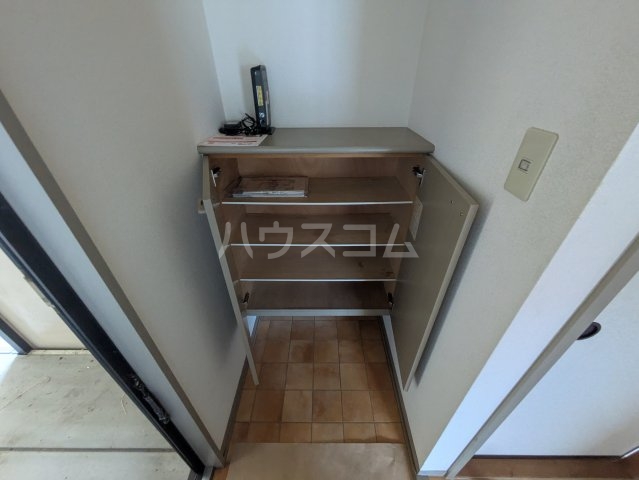 17/30 玄関