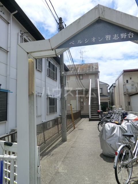 22/30 駐車場
