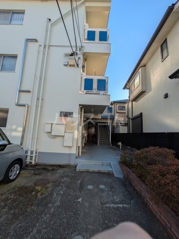 20/28 エントランス