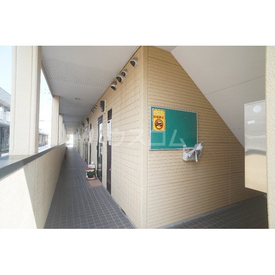 3/7 エントランス