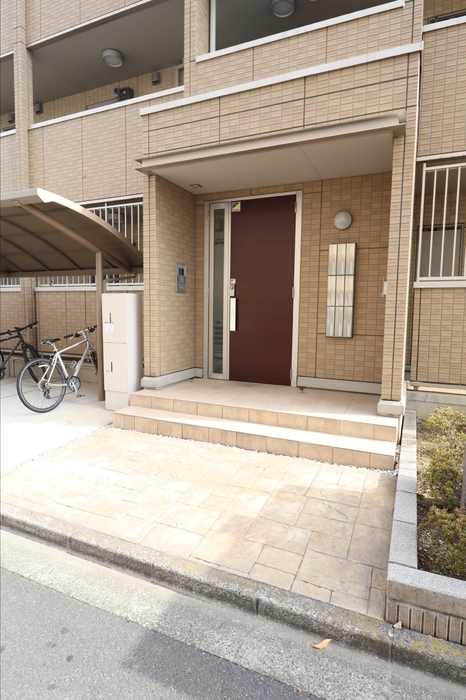 19/29 エントランス