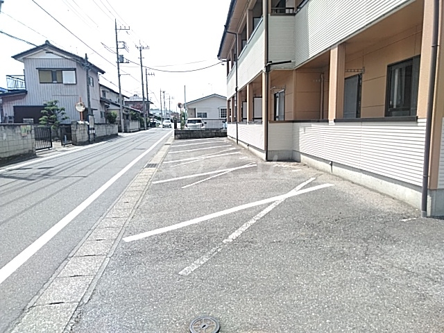 17/18 駐車場