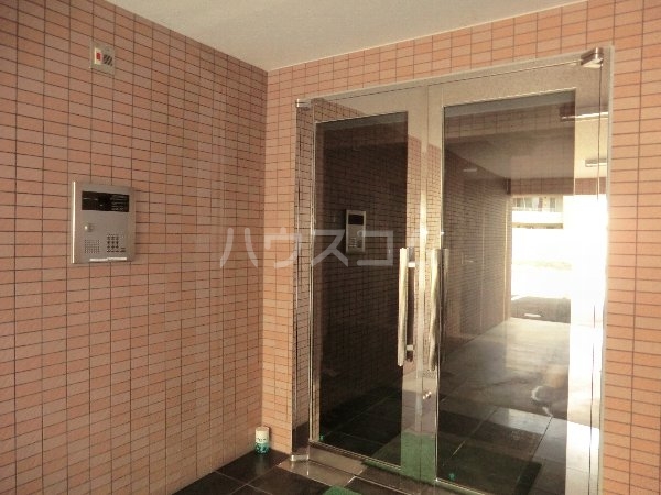 14/21 エントランス