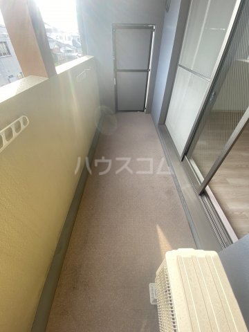 23/30 バルコニー