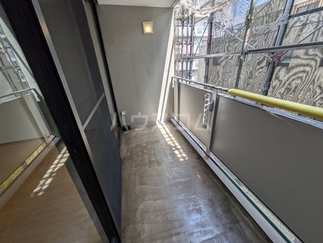 16/28 バルコニー