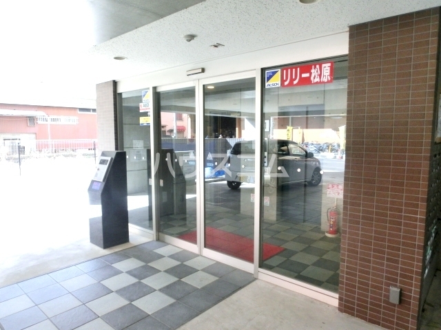 16/26 エントランス