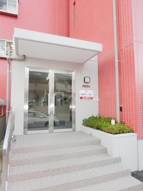 2/4 エントランス