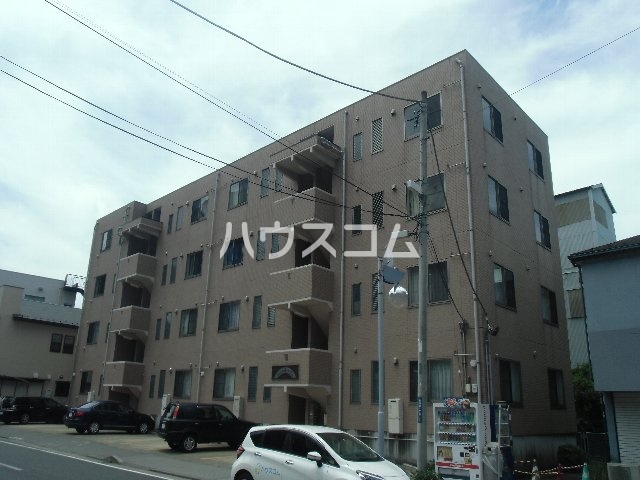 13/19 エントランス