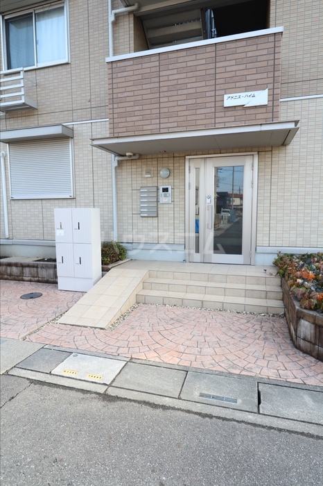 2/11 エントランス