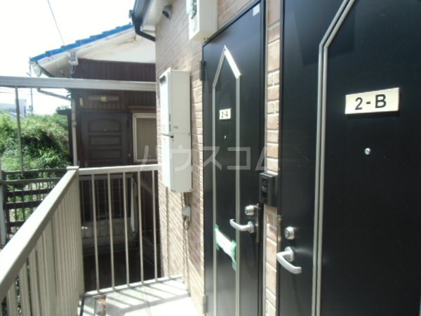 22/30 エントランス