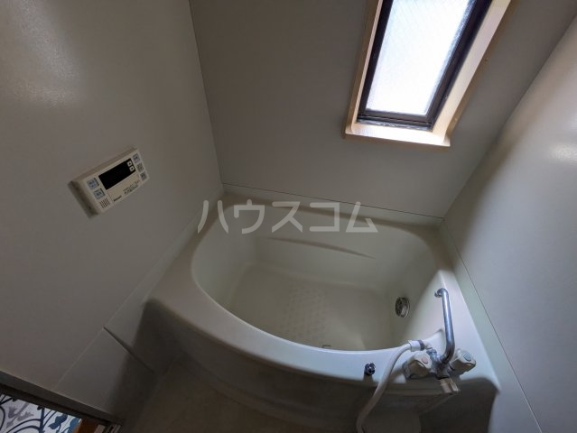17/27 浴室
