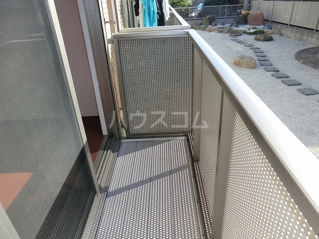 17/23 バルコニー