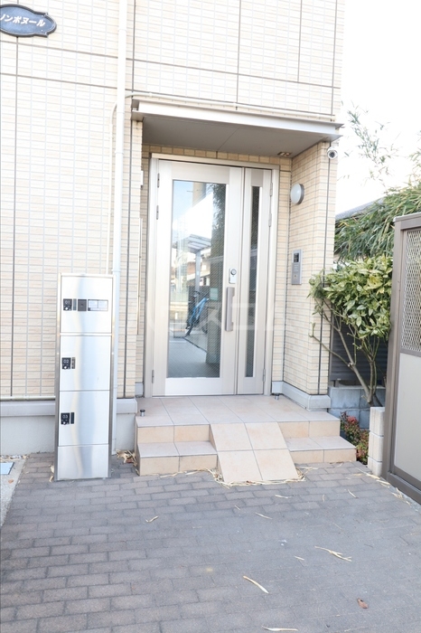 20/25 エントランス