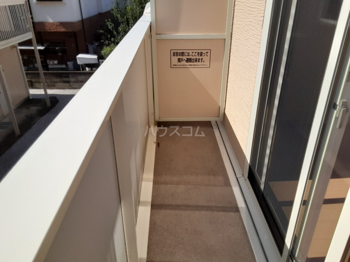 13/22 バルコニー